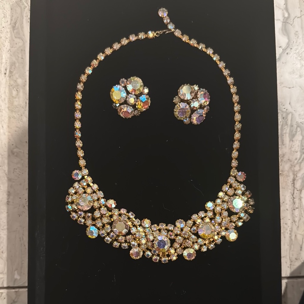 Karu Arke Vintage Gold and Silver Crystal Necklace and Earring Set
